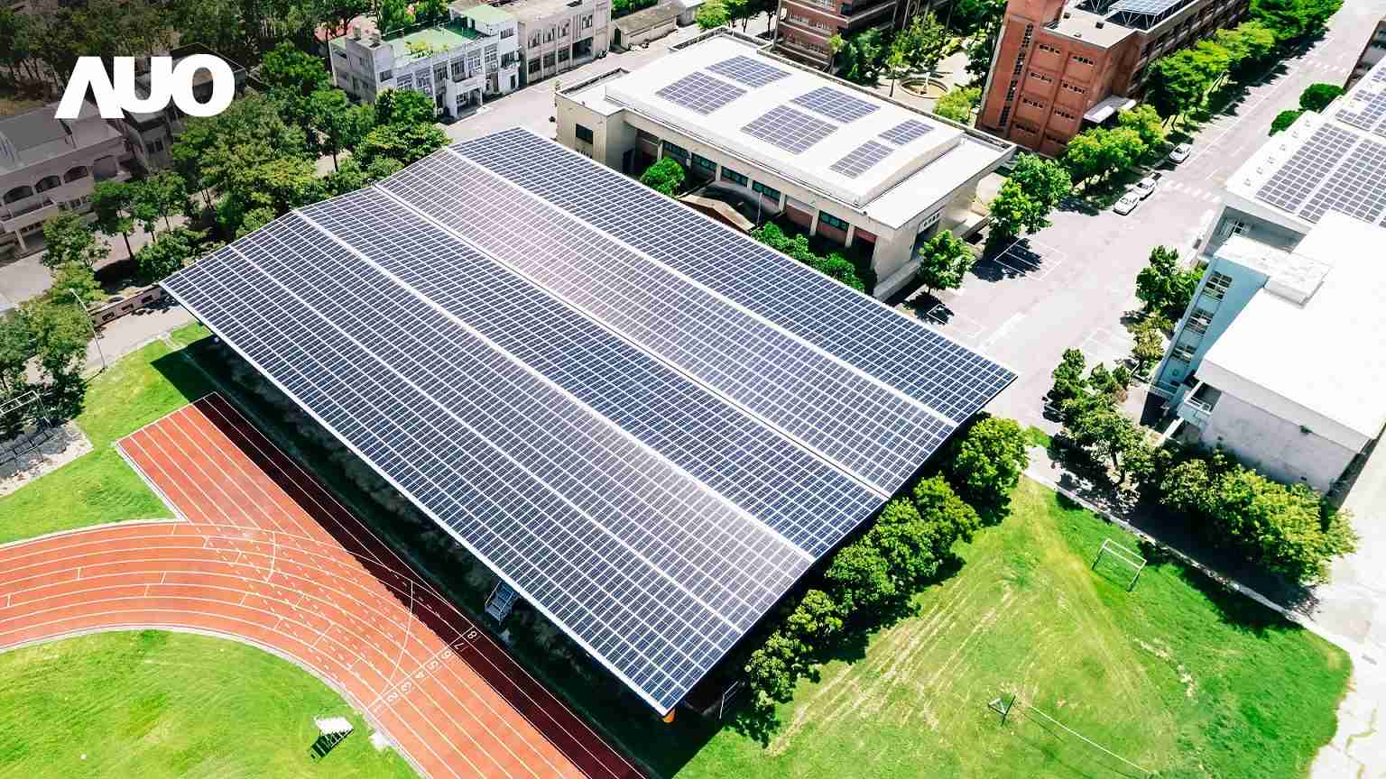 壹号平台SunSteel光电整合型浪板具备快速安装、、轻量化优势，，，可提升15%发电效能，，，通过国际IEC与台湾VPC认证安全、、防漏、、、、耐候标准